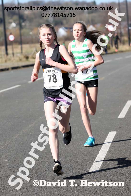Under-13s boys and girls Elswick Harriers Good Friday Road Relays. Photo: David T. Hewitson/Sports for All Pics